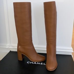 Chanel authentic pull on brown high boots CC logo